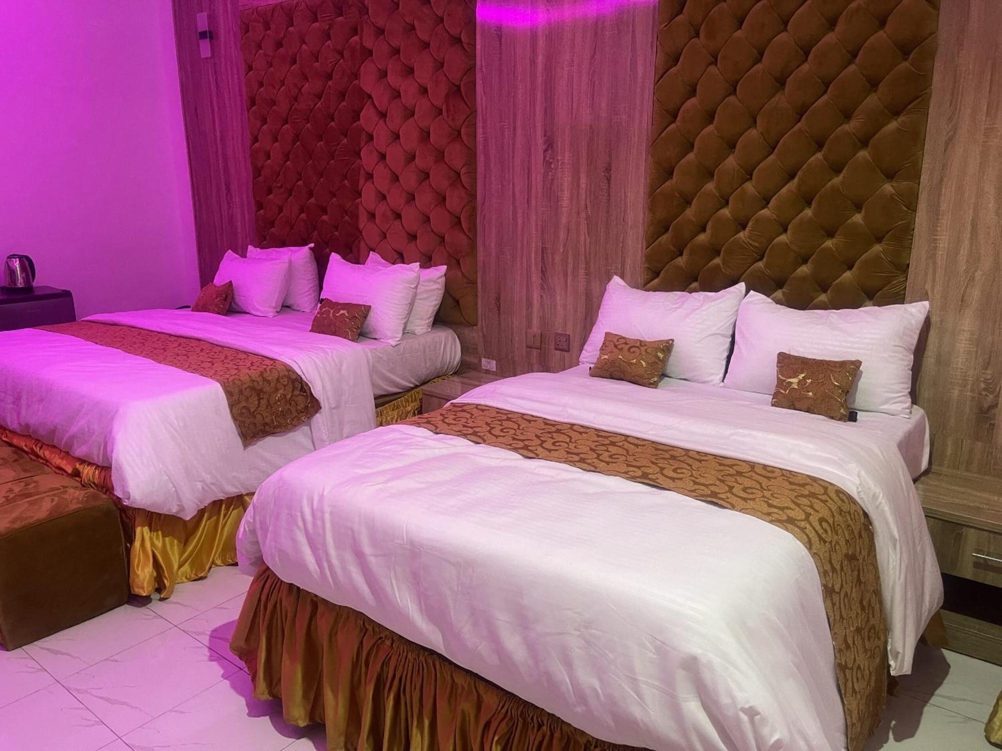 Murphy'S Mansion Resort Umuahia Εξωτερικό φωτογραφία